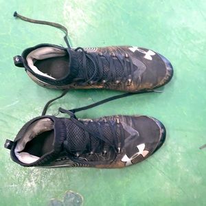 Under armor cleats size: 12